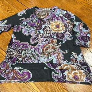 Soft Surroundings purple and gray floral knit top. Size Large. Good condition
